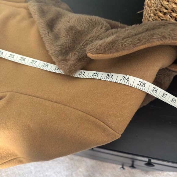 Vintage JCPenney The Men’s Shop Camel Wool Coat w/ Faux Fur Collar – Size 40R - Picture 5 of 9